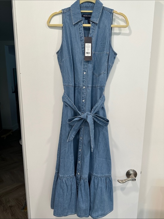 Veronica Beard Dresses & Skirts - Veronica Beard Denim Blue Sleeveless Midi Shirt Dress